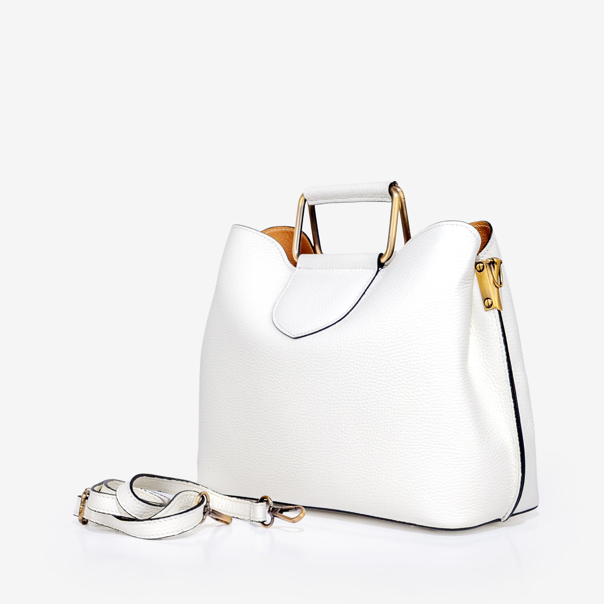Alma • Pure White